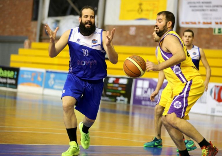 El CB Martorell ensopega davant el Castellbisbal en un final a cara o creu al pavelló esportiu