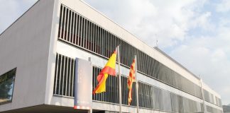 Ingressa a presó un home per intentar robar a una parella de mossos de paisà