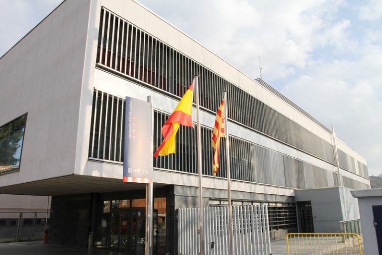 Detingut el propietari d’un bar per una baralla després de l’eliminació de ‘La Roja’