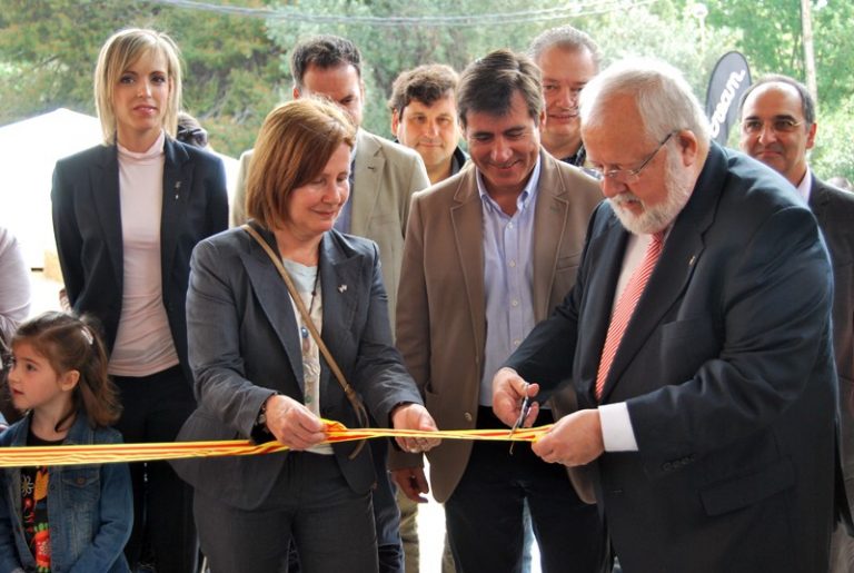 Salvador Esteve inaugura la II Mostra del Transport i la fira de productes comercials