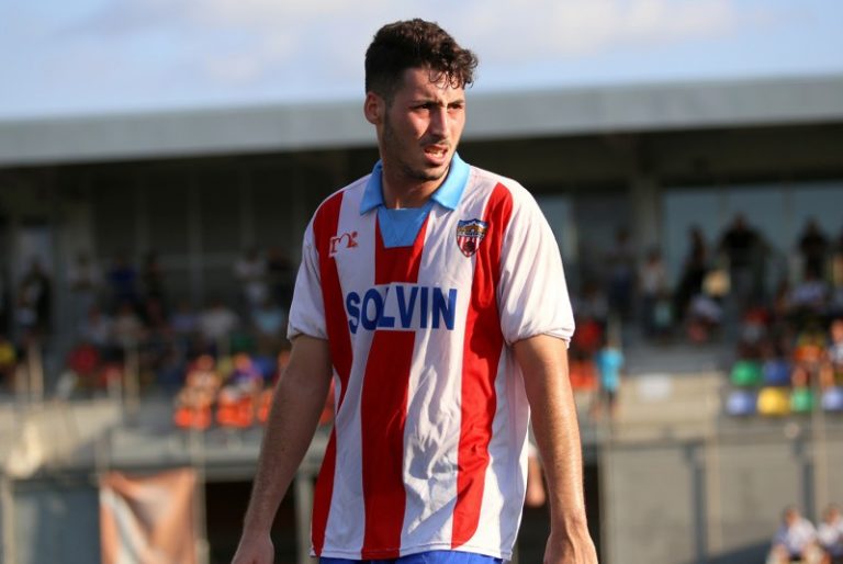 El Club de Futbol Martorell rep al líder Calaf al Torrent de Llops amb l’obligació de guanyar