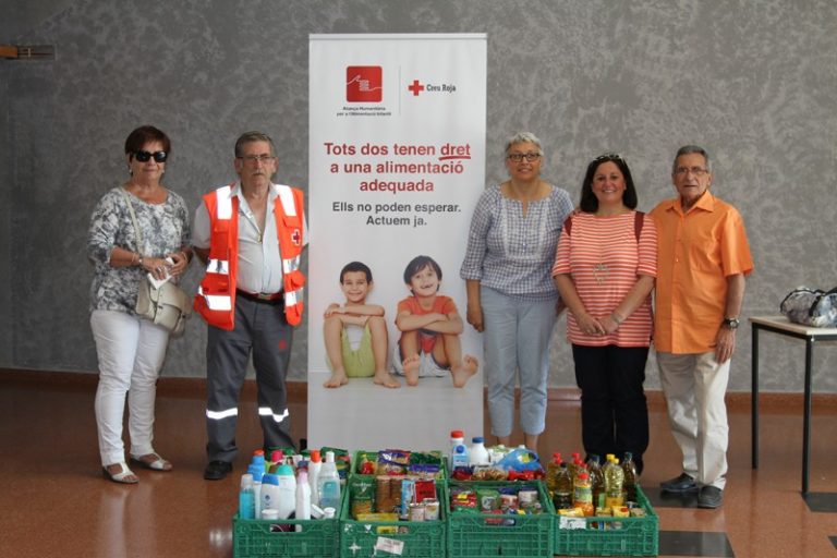 Les famílies de les llars d’infants municipals col·laboren amb Càritas i Creu Roja Baix Llobregat Nord