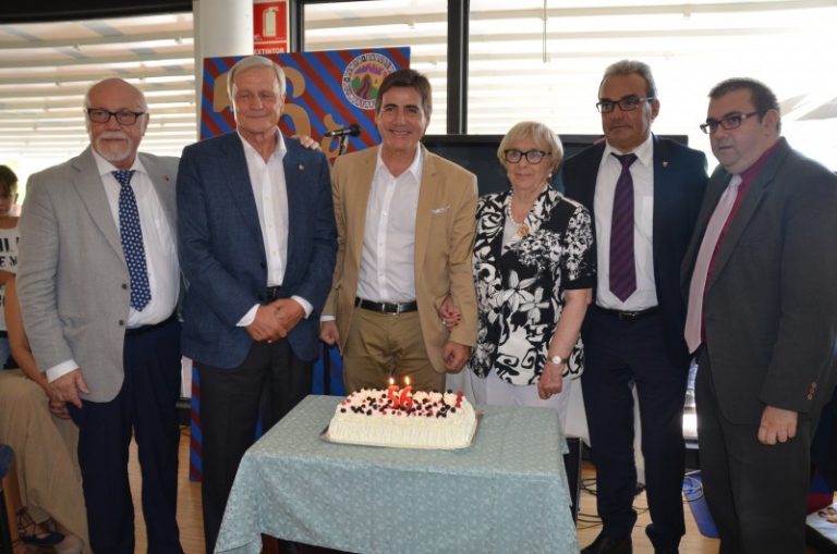 La Penya Barcelonista de Martorell ha homenatjat aquest diumenge Johan Cruyff i el Dream Team