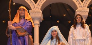 Els alumnes de La Mercè reviuen la nit màgica de Nadal amb el pessebre vivent solidari