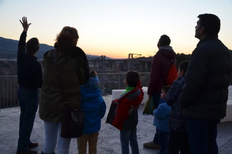Martorell mira cap al cel des de la Biblioteca i troba Mart amb el Planetari Fora d’Òrbita