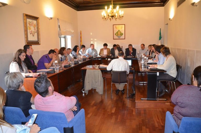 L’Ajuntament ajudarà els joves a pagar-se els estudis universitaris o de cicles formatius