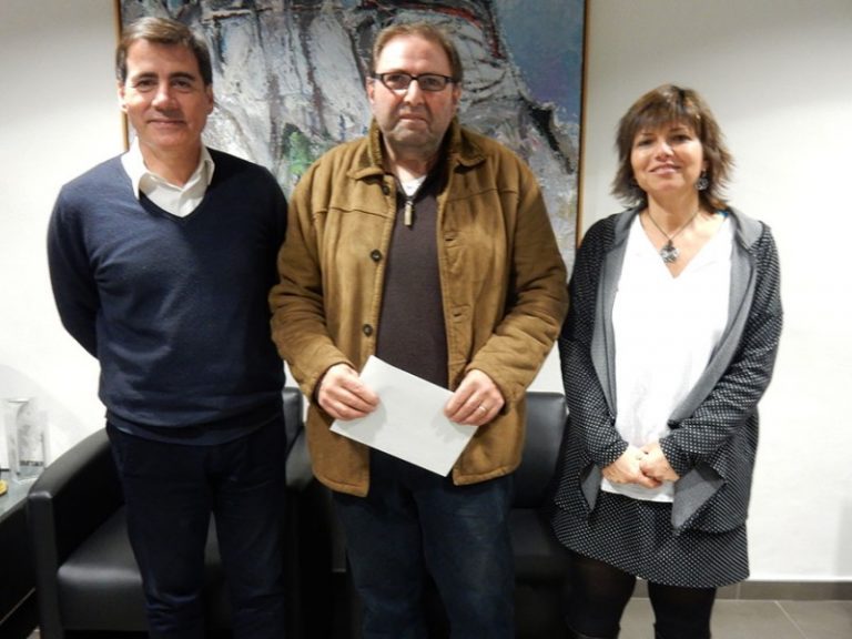 L’Ajuntament signa un conveni de col·laboració amb l’AE Pares i Mares del FS Martorell