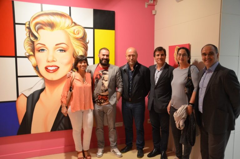 Nostàlgia i ironia a l’exposició ‘Pop en conserva’ de l’artista valencià Antonio de Felipe