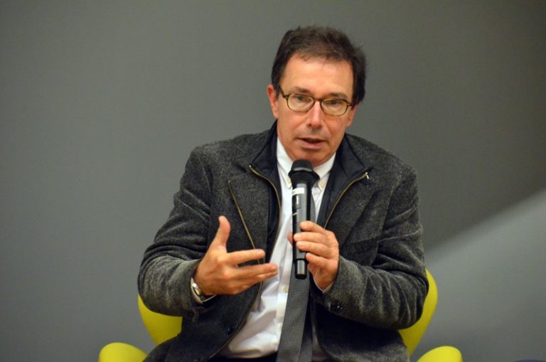 L’escriptor Àlex Susanna presenta ‘Filtracions’, poemari sorgit del diàleg amb el quotidià