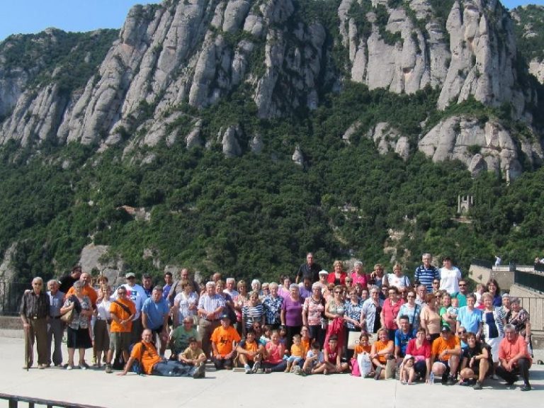 Can Carreras inicia les seves festes de barri amb la 17a pujada a Montserrat aquest diumenge