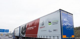 El ‘megatruck’ de Seat, un camió de 25 metres i 60 tones, ha fet avui el seu primer trajecte pilot