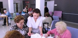 Alumnes del curs d’atenció sociosanitària comencen les pràctiques a les residències