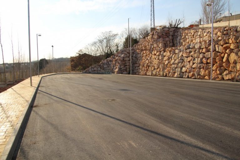 S’arranjarà la vorera de l’Hospital degut a les obres del Parc de les Solanelles
