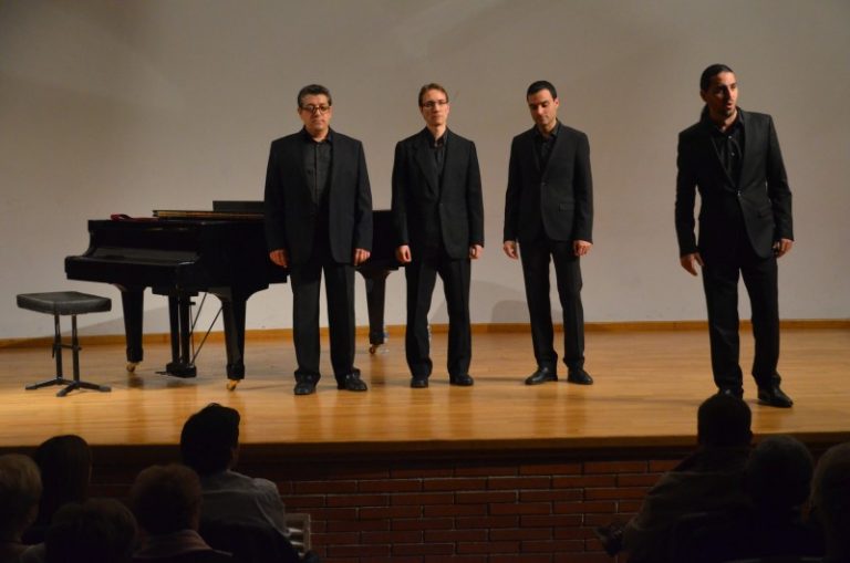 Les prodigioses veus de The Minstrels recapten 1.613 euros per lluitar contra el càncer