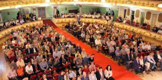 La 21a Trobada d’Entitats omple El Progrés i mostra l’embranzida de l’associacionisme local
