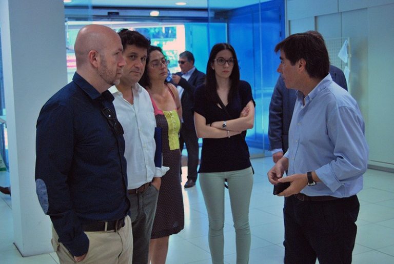 El nou equip de govern municipal visita les dependències de l’Ajuntament i el PMSAP