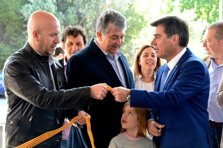 Inaugurada la 4a Mostra del Transport i l’estand institucional de l’Ajuntament de Martorell a Ca n’Oliveras
