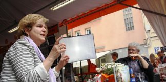 Rahola: “Les converses al carrer em posen en connexió amb els lectors i així els puc posar cara”