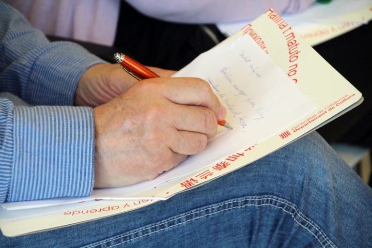 El Servei Local de Català imparteix un curs de redacció de cartes i correus electrònics