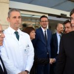 El president Puigdemont en la seva arribada a l'Hospital